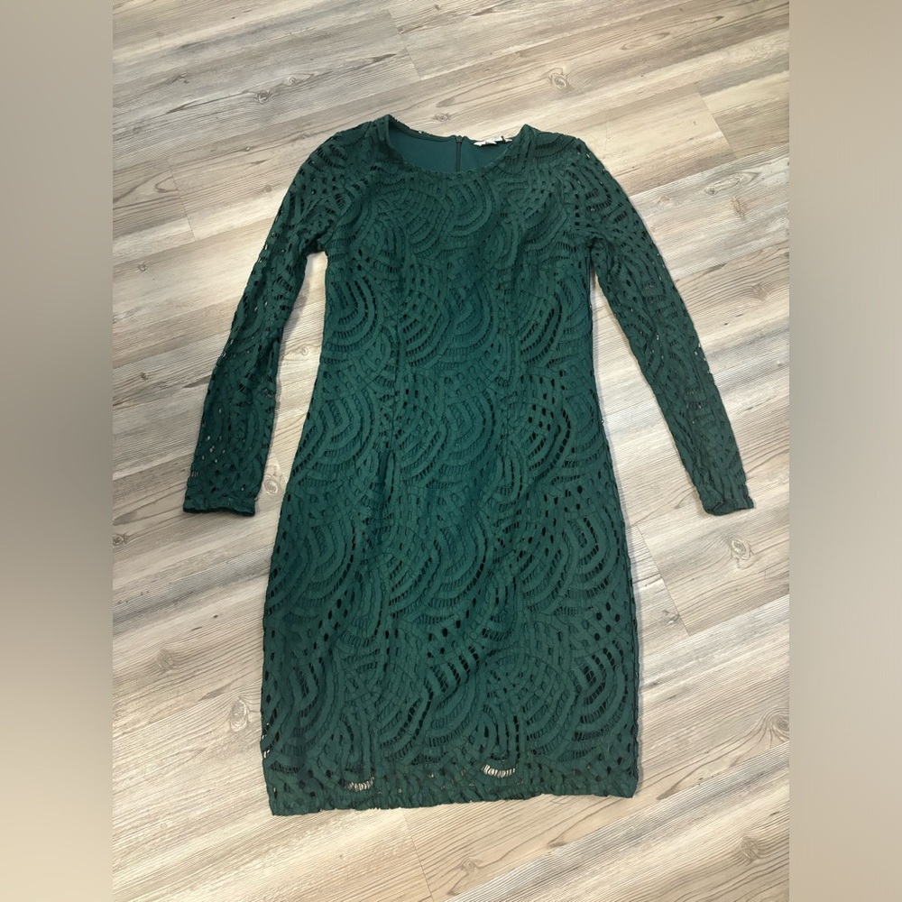 Boden Size 10 Zeta Ponte Dress /Gem pit to pit is 17, length is 37